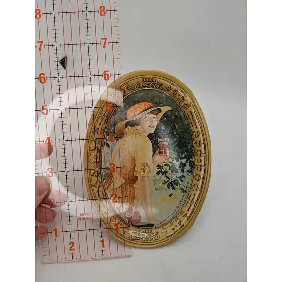 Coca-Cola, "ELAINE" Metal Tip Tray Reproduction Victorian Style - Good condition - Picture 4 of 4
